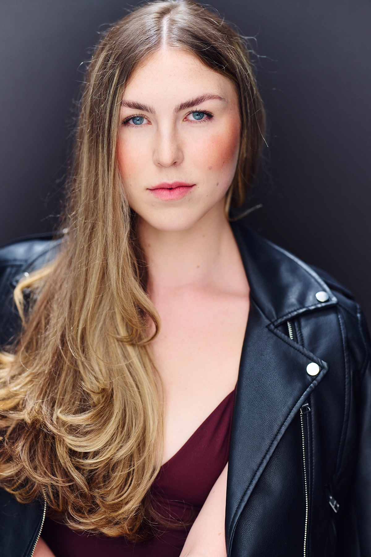 $ WEB Headshot Leather Smise - Rachel Langetieg